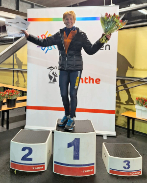 Vier baanrecords voor Thea Kroontje